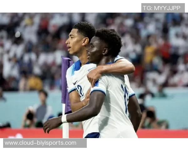 萨卡在球场上的闪耀时刻与未来发展潜力的深度分析与展望 萨卡在球场上的闪耀时刻与未来发展潜力的深度分析与展望